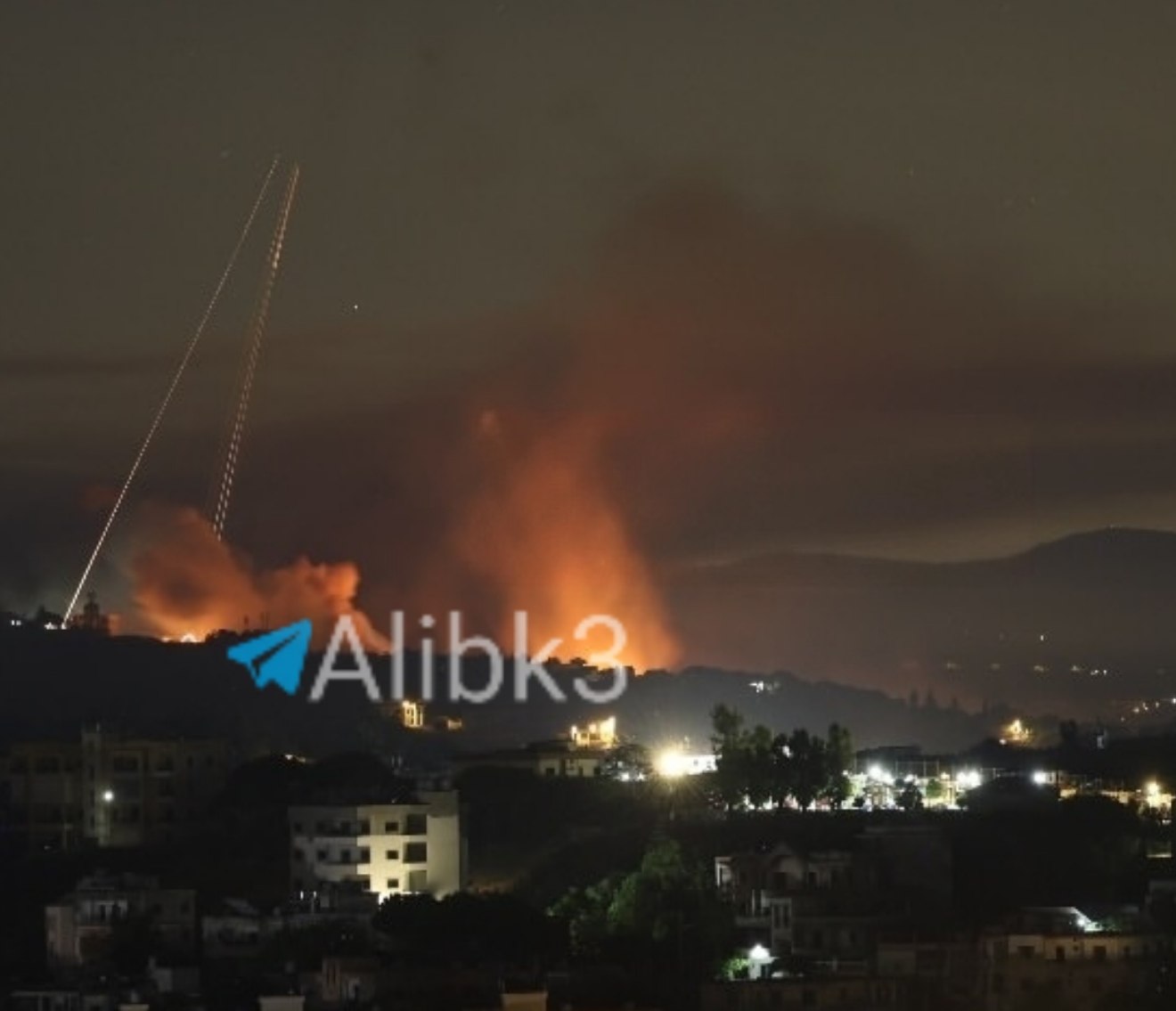Israeli phosphorus shelling hits Kfar Tebnit in southern Lebanon