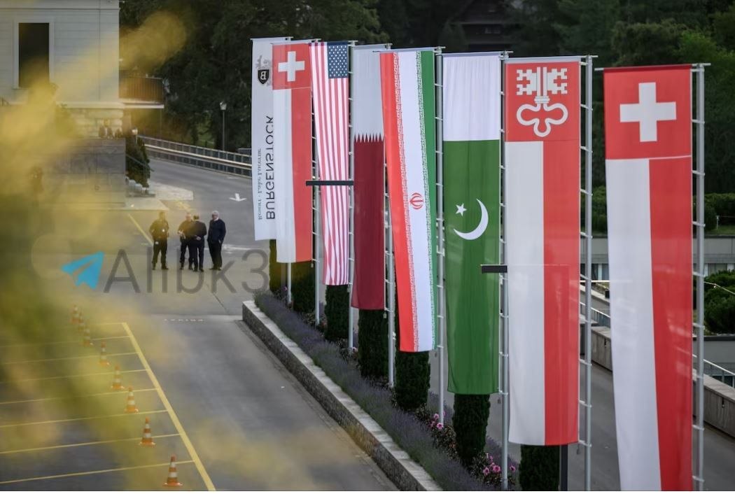 Iranian Delegation Holds 90-Minute Internal Talk Ahead of Quad Talks