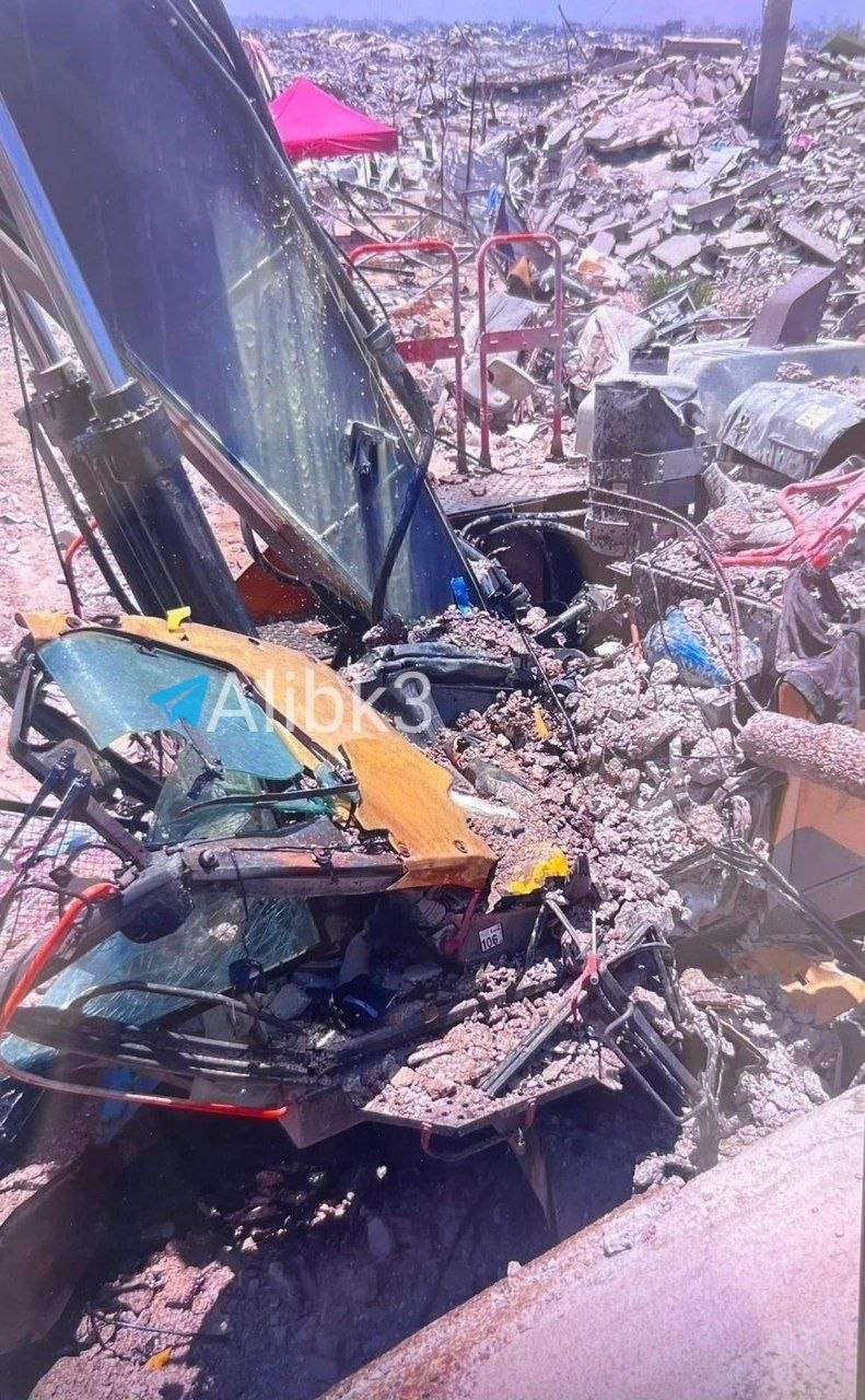 Bulldozer driver killed as mosque minaret collapses during demolition in Gaza