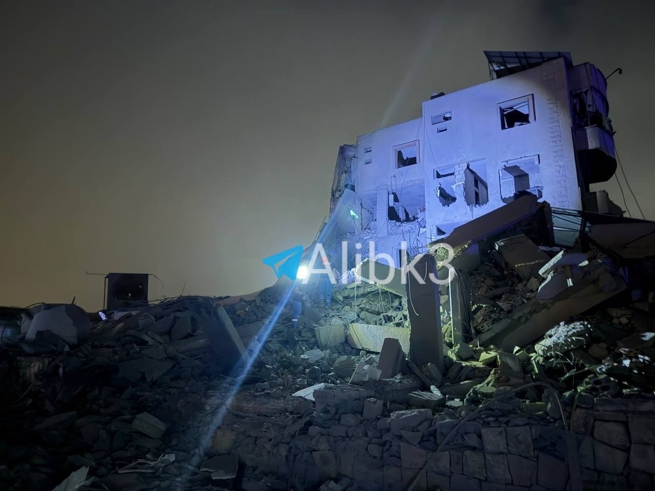 Zionist Strike Hits House in South Lebanon