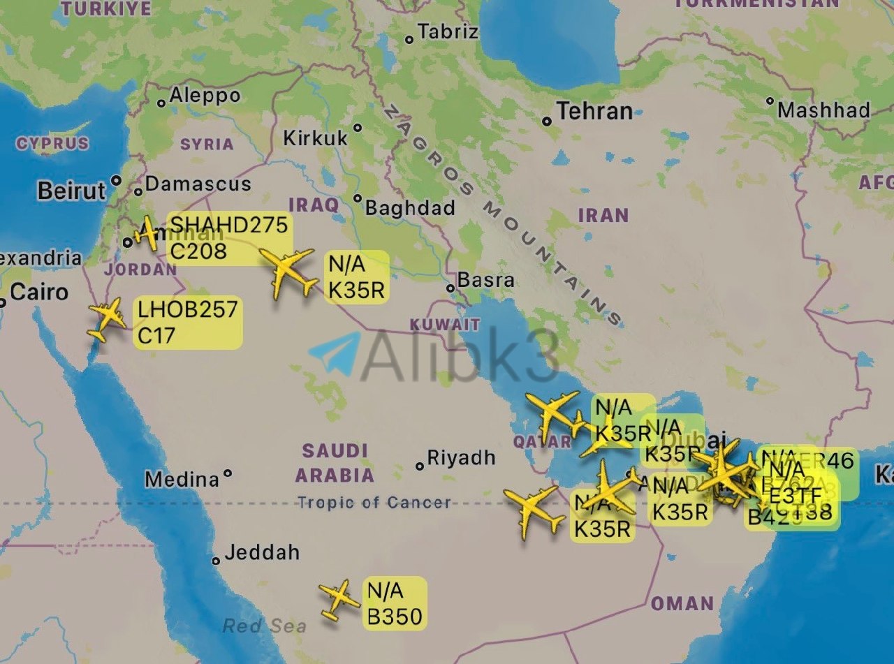 US Air Force Deploys 7 Refueling Planes and E‑3 Over Middle East