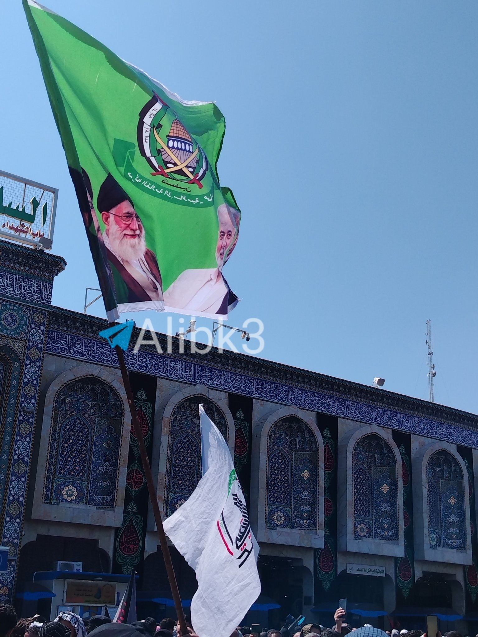 Hamas flags displayed in holy Karbala