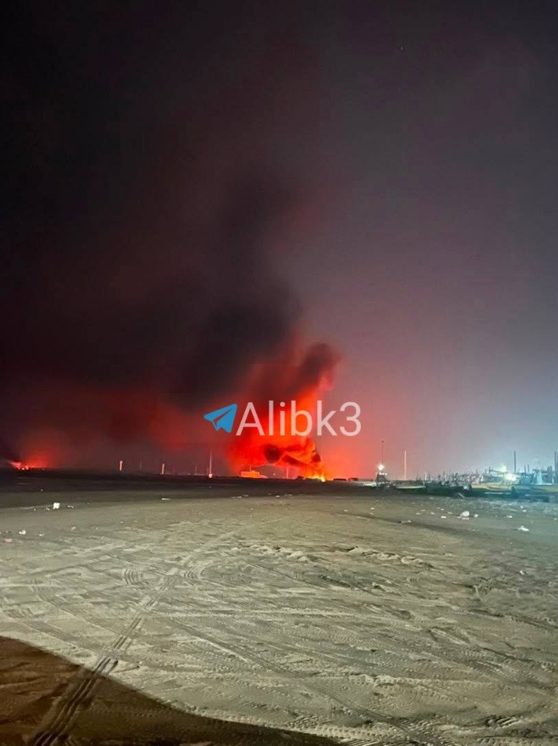 US Bombs Iranian City of Sirik