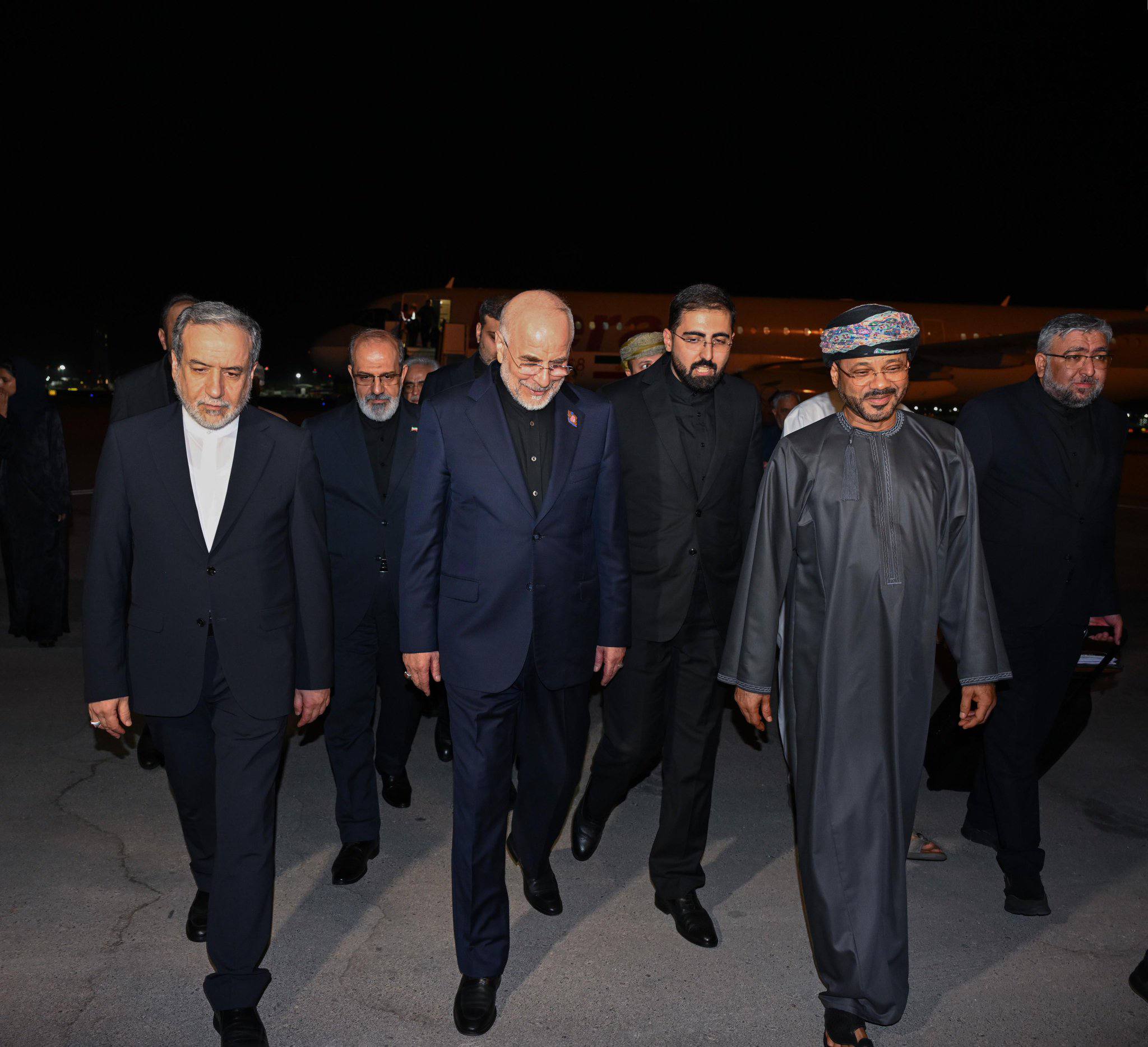 Oman's Foreign Minister Meets Iranian Delegation in Muscat