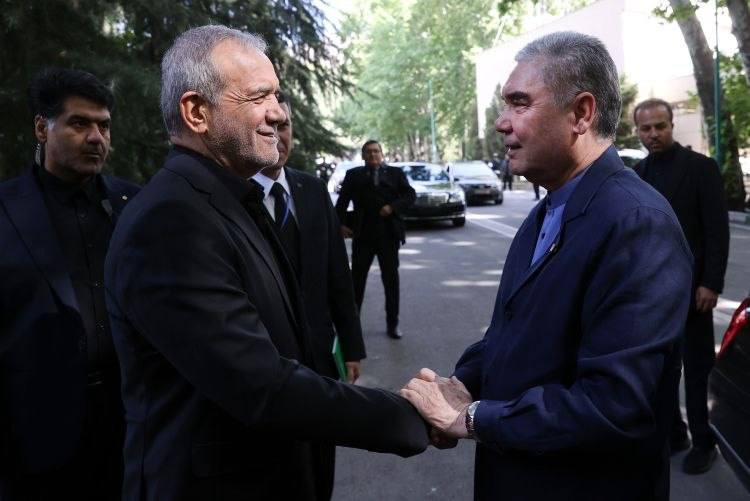 Leaders of Turkmenistan, Armenia, Namibia Arrive