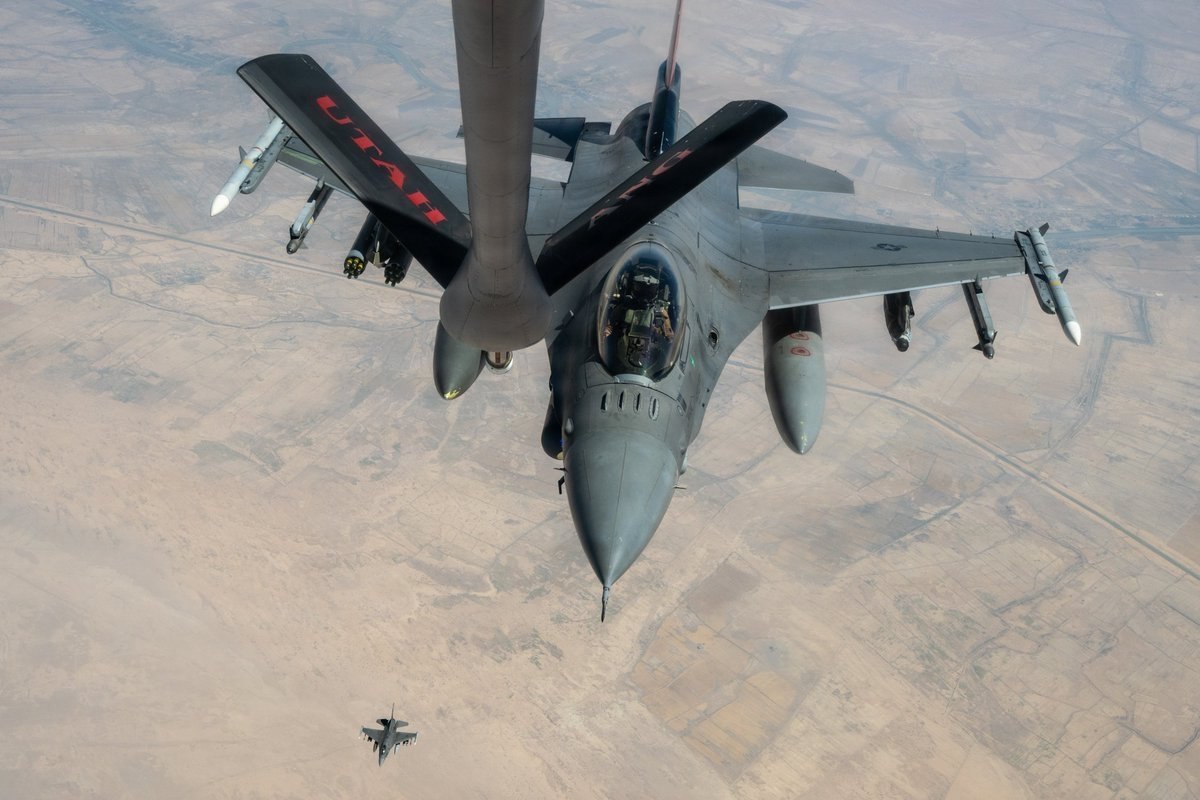Iranian pilots endure 9‑hour daily patrols, critics call it resource waste