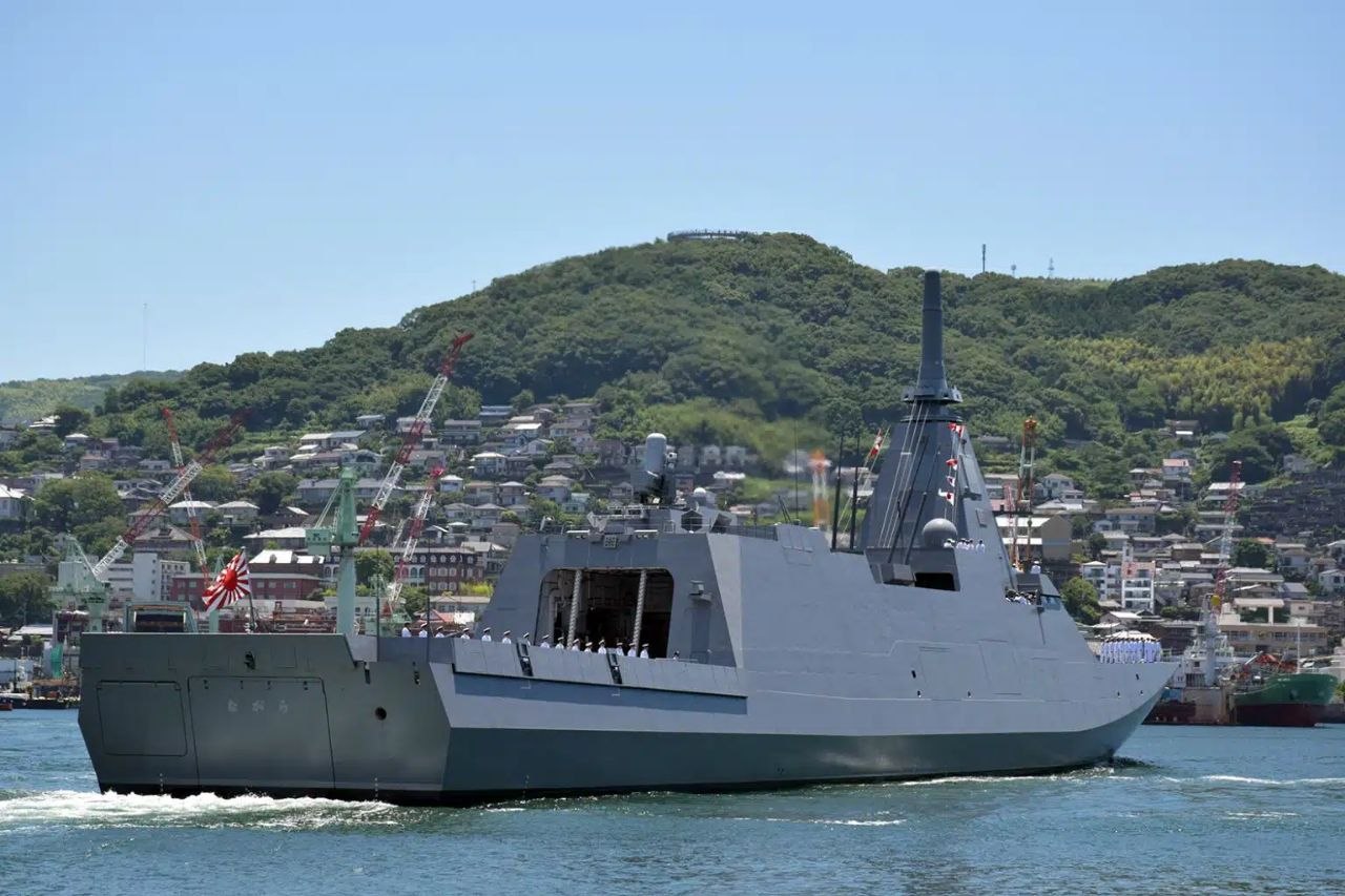 Japan’s 10th Mogami Joins Service, Crew Cut to 90