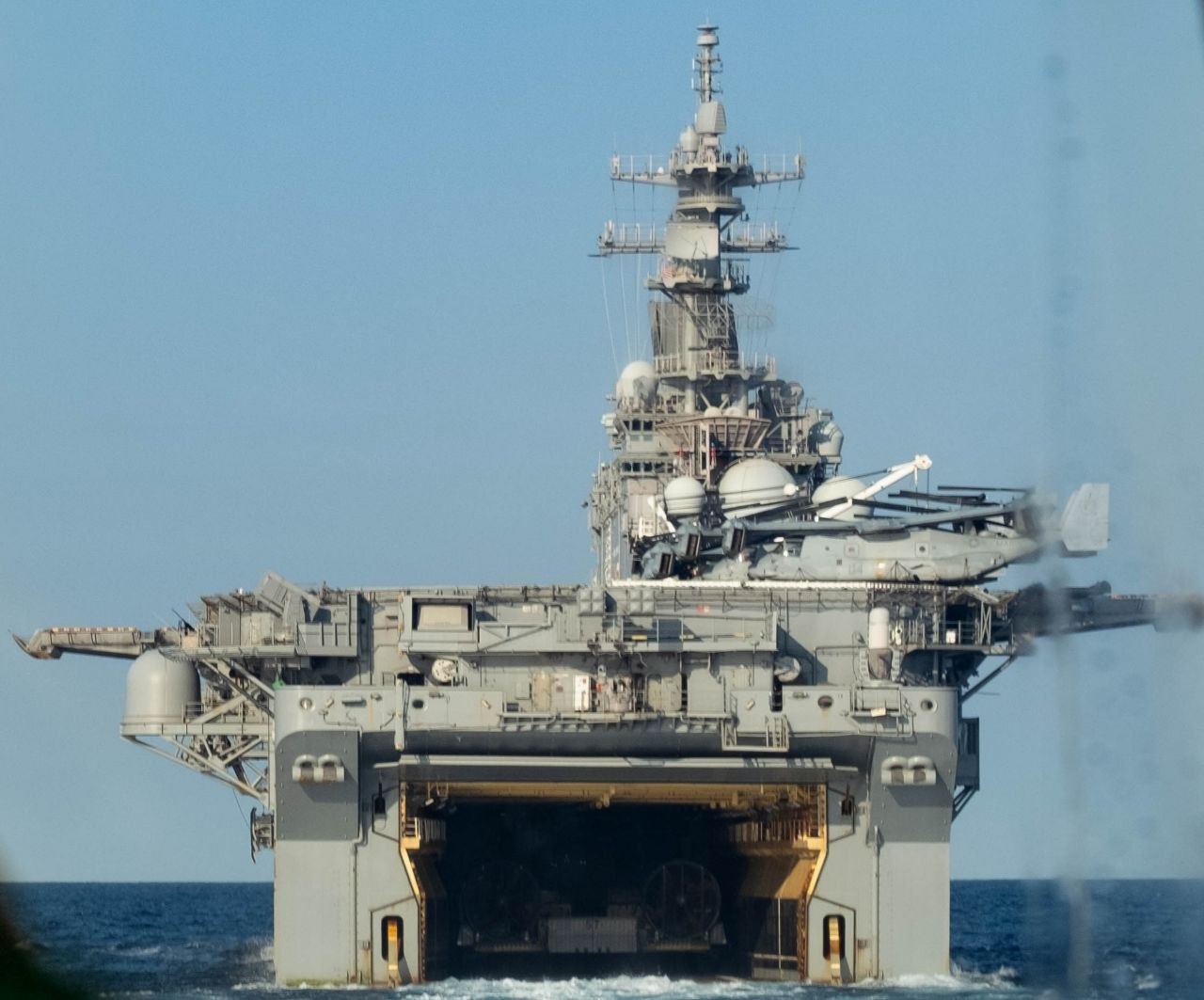 Why the US Navy’s Boxer LHD Outperforms the Tripoli LPD in Amphibious Operations