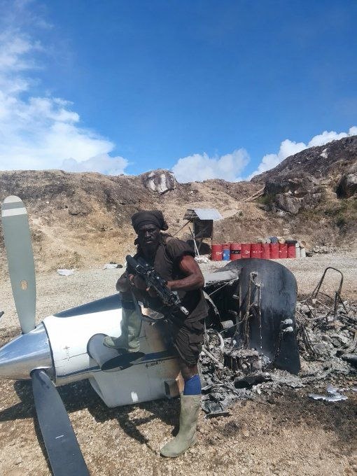 Western Papua Forces Shoot Down US Pilot's Plane