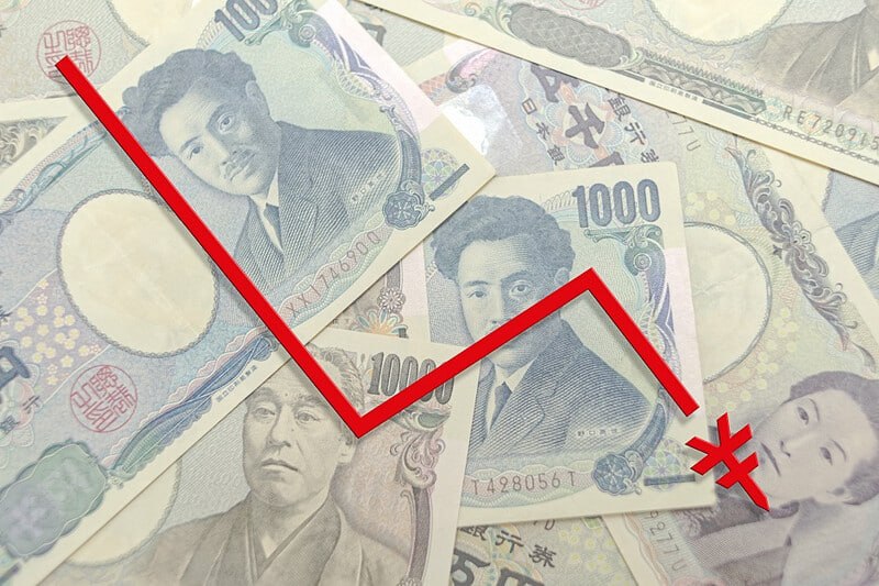 Weak Yen Drives Record Japanese Company Bankruptcies