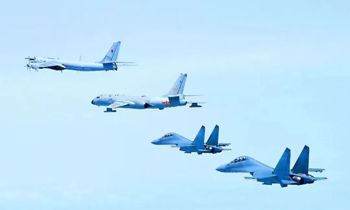 China and US Produce Similar Numbers of New Fighter Jets Annually