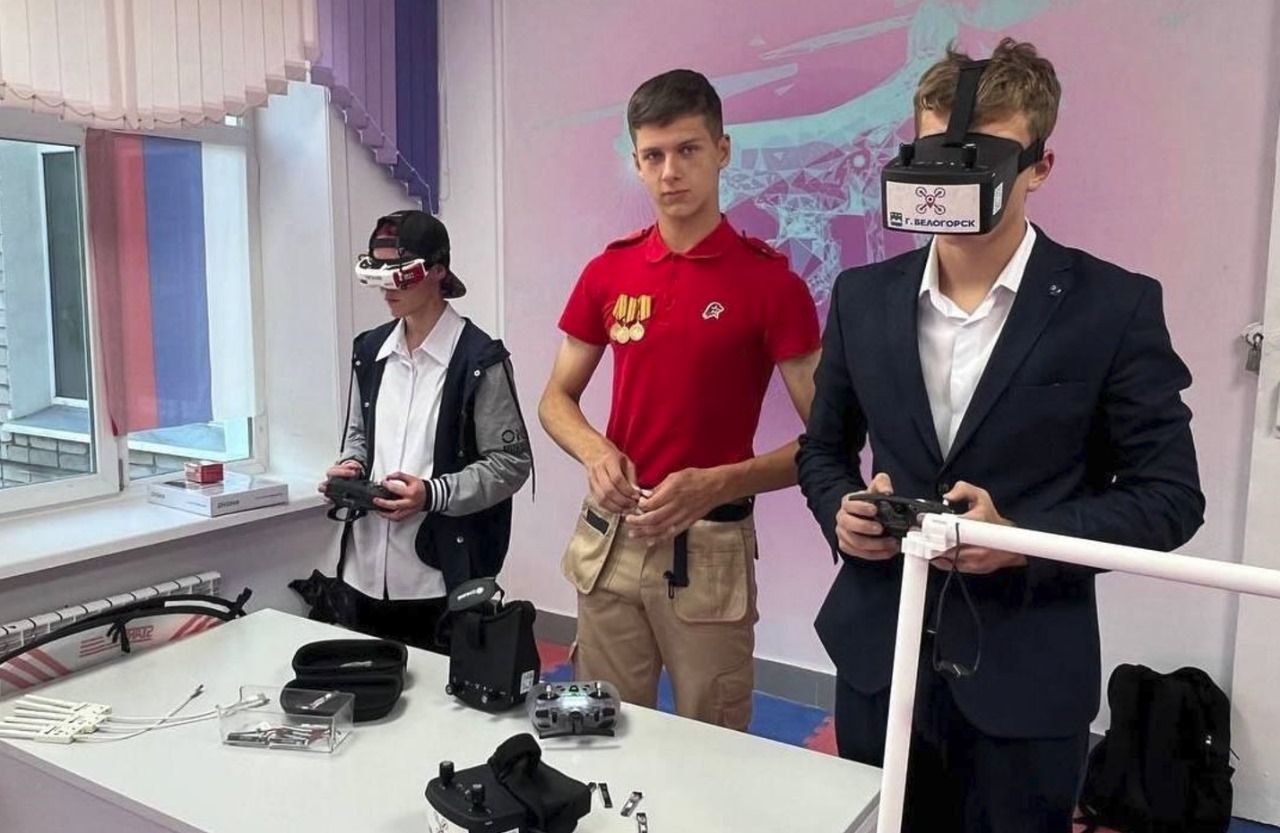 Russia to Boost Military Content in School Curriculum to 50%