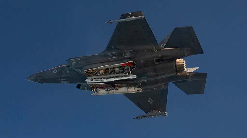 UK to Continue Buying 12 Dual‑Capable F‑35E Fighters