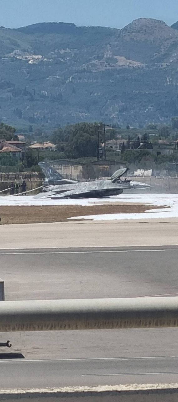 Greek F‑16 Crashes at Zakynthos Airport